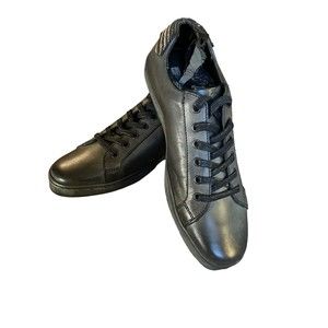 U Roads men’s sneakers size 42 (9) black recycled shoes